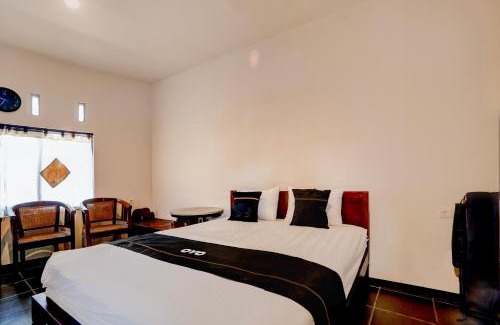Malang Hotel | OYO 94767 Griya Djati Syariah 1