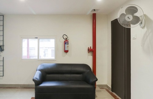 Benz Circle Hotel | OYO Flagship 16390 Chukkapalli Chambers