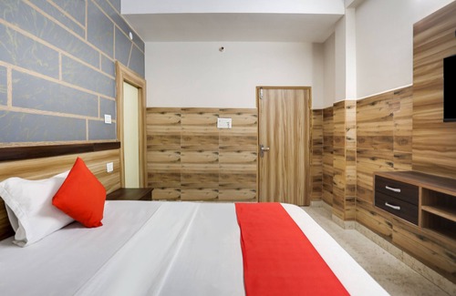 Etawah Hotel | OYO Flagship HOTEL PRATAP SINCE - 1978