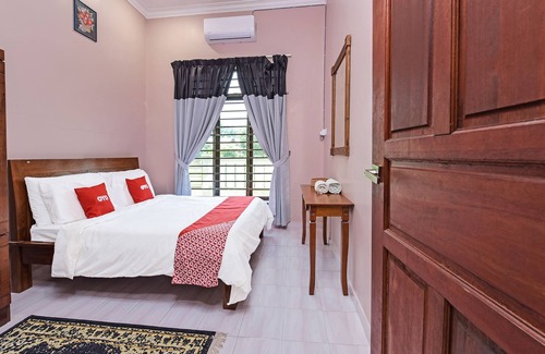 Kampung Gong Limau House | OYO Home 90448 Nurbayu Guest House