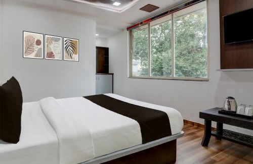 Ahmedabad Hotel | OYO Hotel Neelkanth