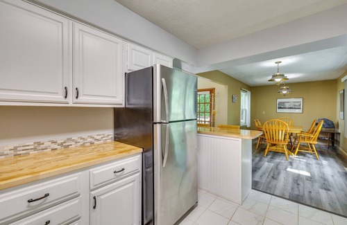 Holiday Island House | Ozark Mountain View Retreat w/Hot Tub!