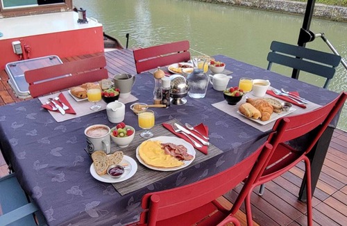 Villalbe Boat Rental | Péciche d'hôtes ' "Mirage"- Cabine Caravelle