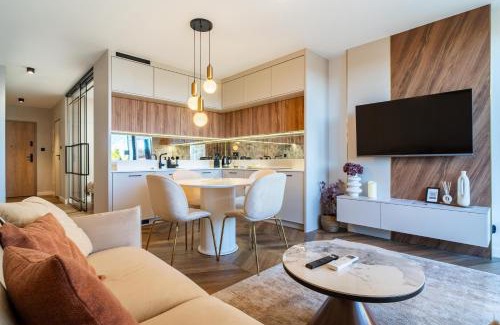 Mikolajki Apartment | P R A T U M Pink&Blue Mikołajki Apartament Elegance z widokiem na jezioro