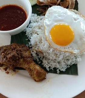 Si Rusa Hotel | Pacific Regency Beach Resort, Port Dickson