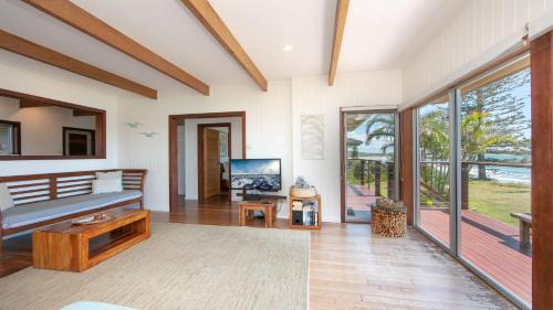 Brooms Head House | Pacifica House