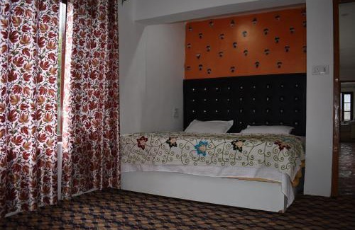 Pahalgam Hotel | Pahalgam Galaxy