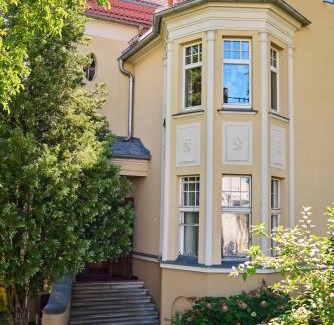 Srodmiescie Apartment | Painter's apartment by ZOO and Wrocław Congress Center