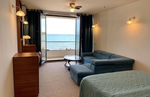 Venus Resort | Palace Beach Resort