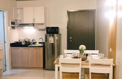 Puerto Princesa City Centre Condo | Palawan Pet-Friendly Rental Condo Suite with FREE Swimming Pool -7 Hessonite