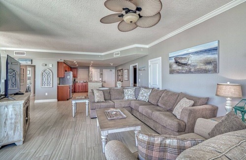 West Panama City Beach Resort | Palazzo #208 ~ Open Oct 11 - 16th! Beautiful condo!