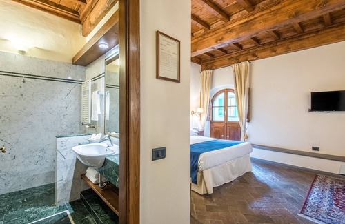Castellina in Chianti Hotel | Palazzo Squarcialupi