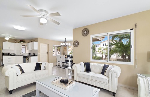Palm Beach House | PALM BEACH LUXURY VACATION VILLA !