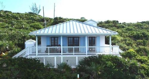 Gregory Town House | Palm Bluff cottage