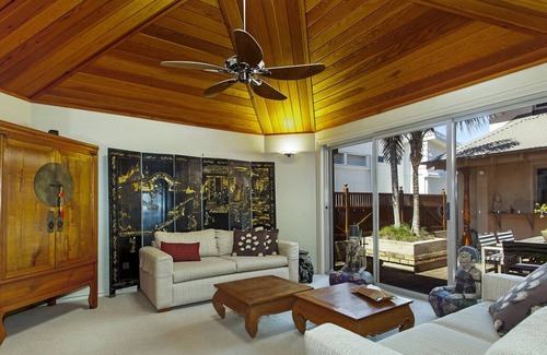 North Avoca House | Palm Cove - Absolute Beachfront North Avoca