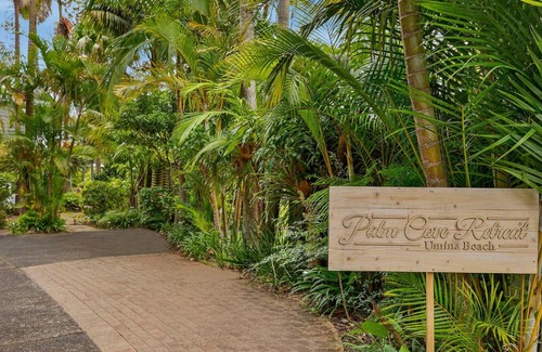 Umina Beach Apartment | Palm Cove Retreat Upstairs Apartment