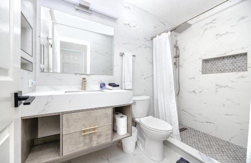 Pipers Meadow House | Palm Harbor Paradise - Spacious Home In Quiet Neighborhood with Heated Pool, Billiard Room, Hot Tub