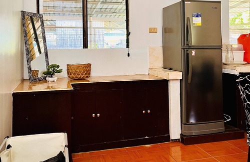 Puerto Galera House | Palm House! 1min from the beach! 5min to White Beach! w/AC