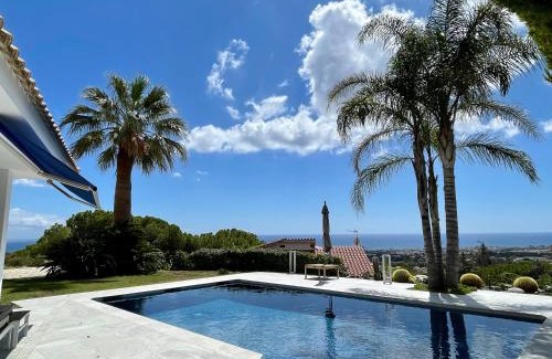 Vilassar de Dalt Bed & Breakfast | Palm Maresme - Suite with bathroom and terrasse with ocean views in a private villa