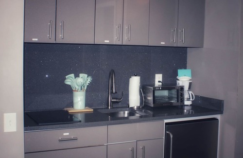 Estate Peters Farm Condo | Palm Paradise - Modern 1-Bedroom