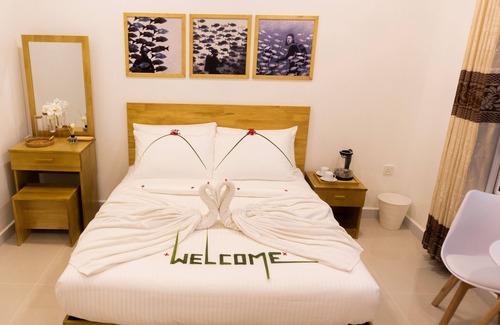 Magoodhoo House | PALM REST MALDIVES