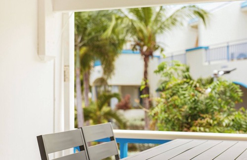 Pelican Key Condo | Palm Tree Paradise – Studio in Pelican Key