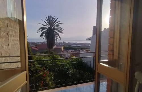 Sant'Antioco Apartment | Palma e Bouganville with sea view