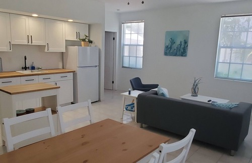 Cockburn Town House | Palmeira-Three Units side by side