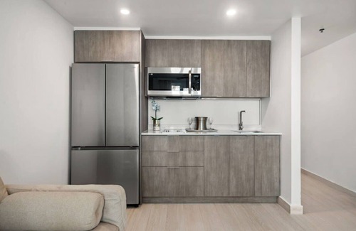 Puerta de Tierra Apartment | Palmera View Studio - Waterfront studio in the heart of San Juan