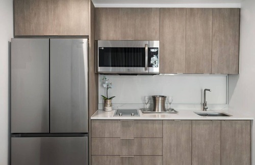 Puerta de Tierra Apartment | Palmera View Studio - Waterfront studio in the heart of San Juan
