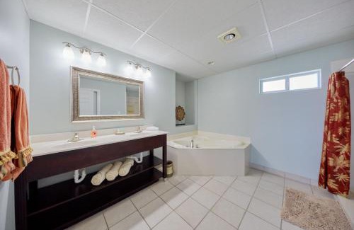 West Panama City Beach Hotel | Palmetto Beachfront Hotel, a By The Sea Resort