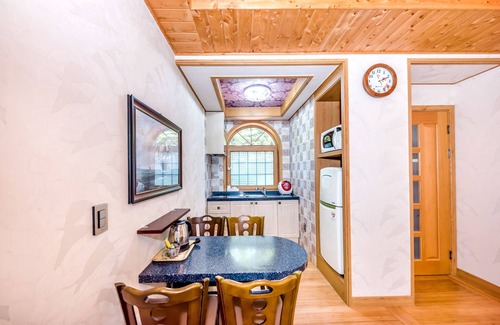 Daecheon-dong Hotel | PalmValley Pool Villa Resort