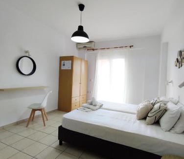 Agios Sostis Apartment | Panagiotis Studios 2