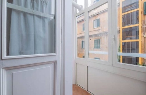 Rome City Centre Apartment | Pandora Apartment National Street
