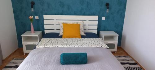 Debrecen Apartment | Panorámás modern lakás a történelmi belvárosban