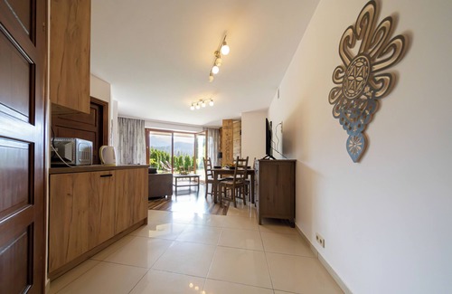 Zakopane Apartment | Panorama Tatr Scenic Apartment with Terrace and Breathtaking View