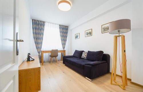 Oradea Apartment | Panorama Views - Spacious Central Apartment