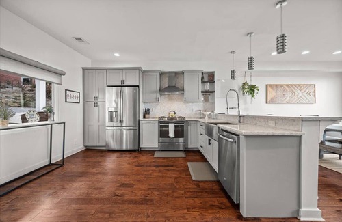 Mount Washington House | Panoramic City Views from Atop Mount Washington!