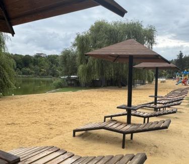 Chisinau Apartment | Panoramic Lake View