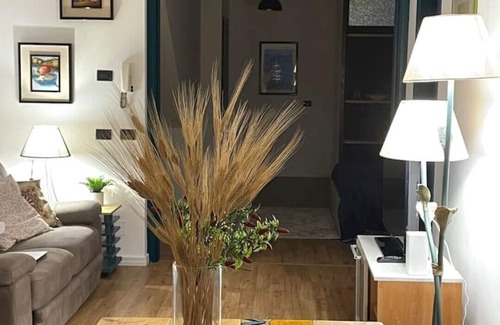 Caltagirone Apartment | Panoramic loft in front of villa. Rome Street