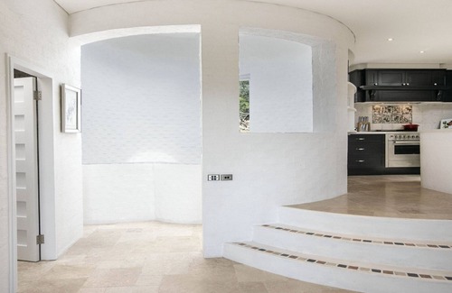 Killcare House | Panoramic ocean views and short walk to beach