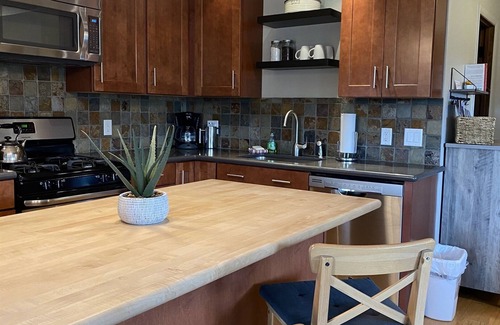Sedona House | Panoramic Views, pool and 2 hot tubs, pool table