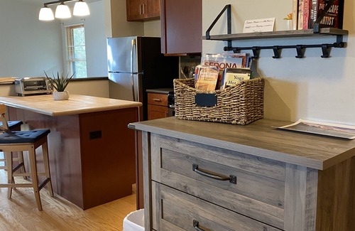 Sedona House | Panoramic Views, pool and 2 hot tubs, pool table