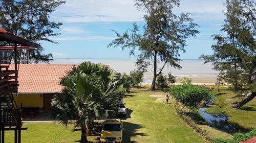 Papar Cabin | Papar Beachfront View