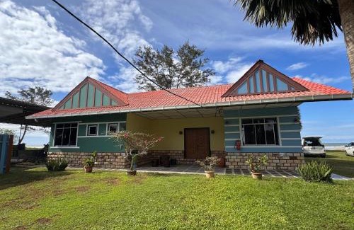 Papar Cabin | Papar Beachfront View