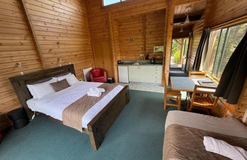 Punakaiki Hotel | Paparoa Park Motel