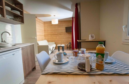 Saint-Colomban-des-Villards Apartment | Parking, tv, 37-55m², Saint Colomban des Villards