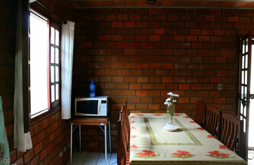 Novo Gravata Cottage | Paraíso das Bromélias - Cozy House in the Gravatá Mountains