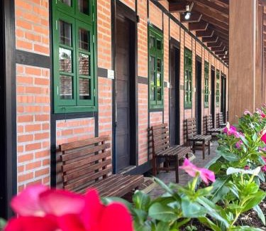 Pomerode Hotel | Paraíso Enxaimel Mundo Antigo