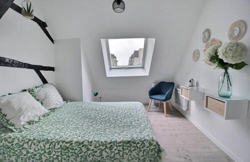 Bourges Apartment | Paradis des poutres - Rénové & Centre-ville